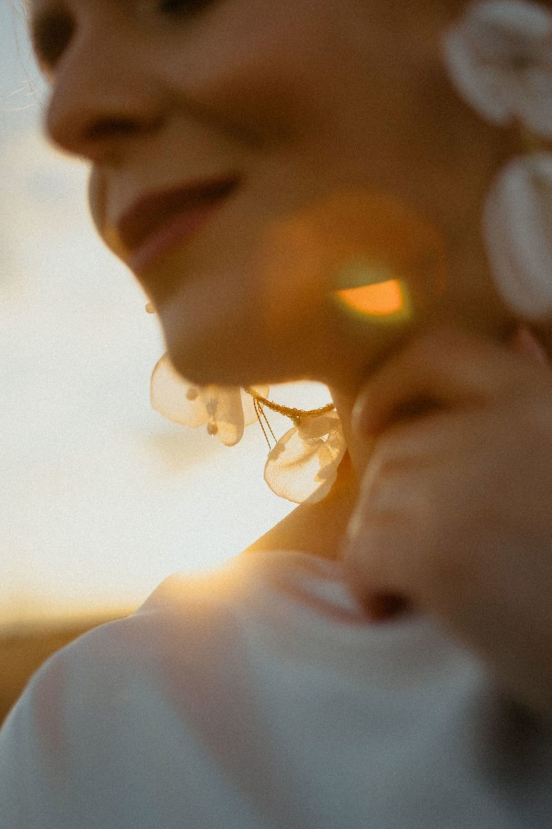 White Flowers Earrings