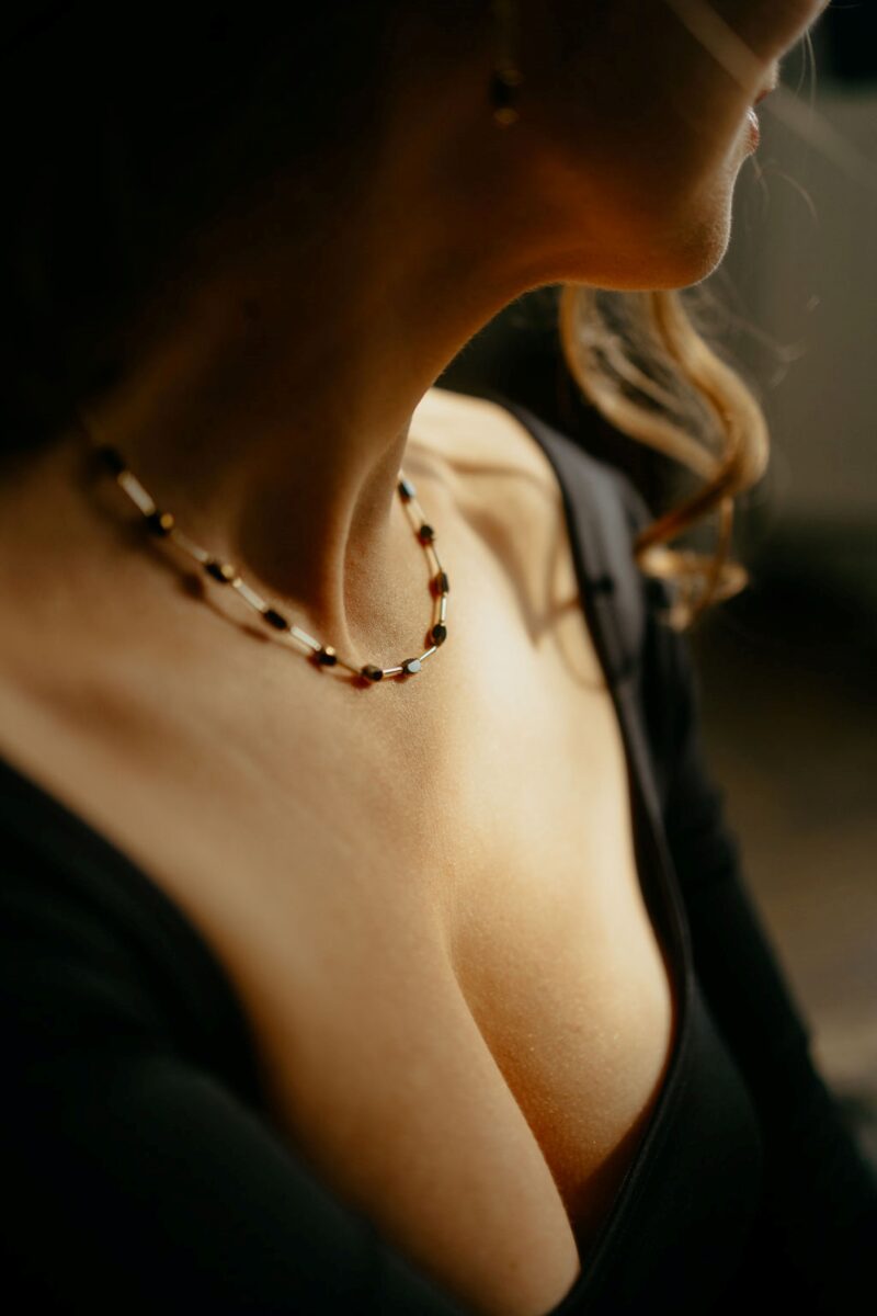 Minimalist Black Crystals Necklace